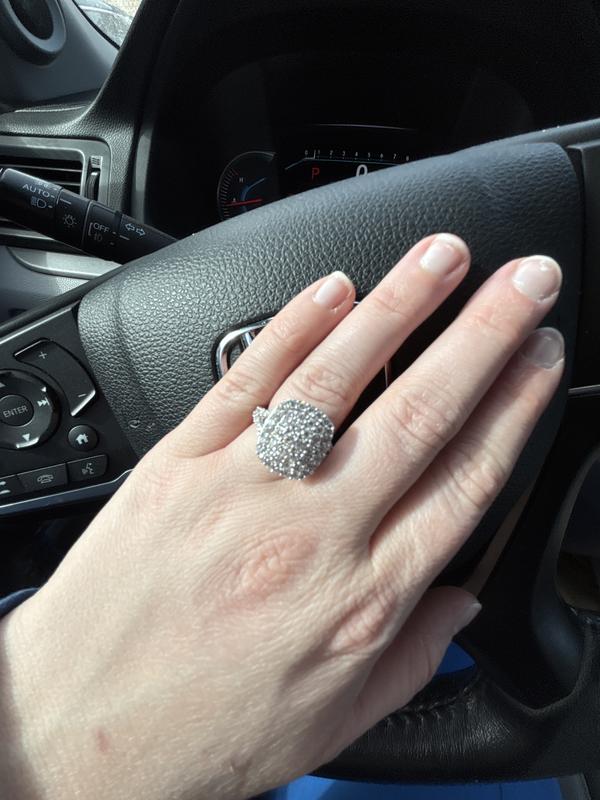 Customer carousel item 6.