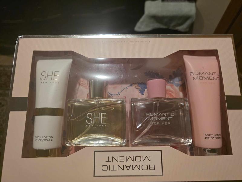 4-Pc. Limited-Edition Romantic Moment Bath & Body Care Gift Set