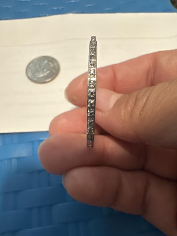 It doesn’t shine