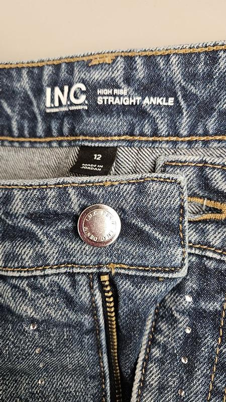 Customer carousel item 8.