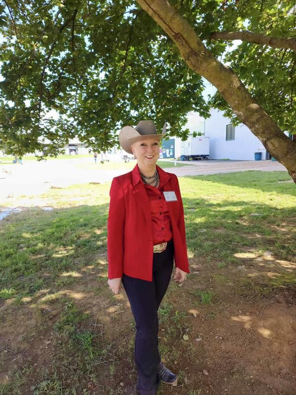 I am an active horse show judge, trainer and