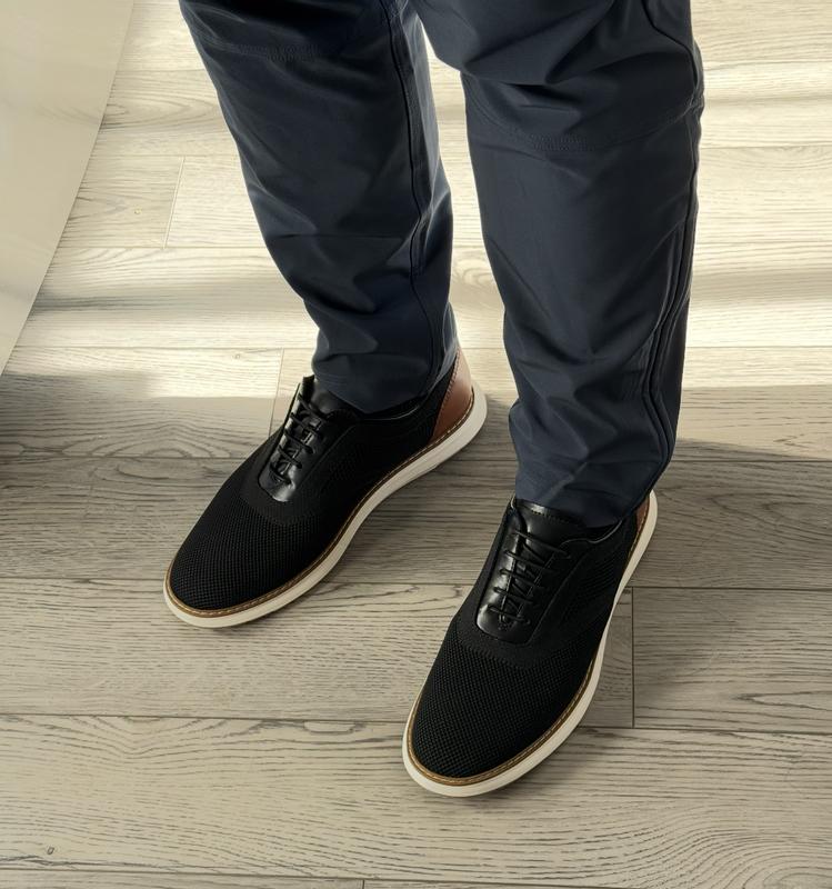 Customer carousel item 11.