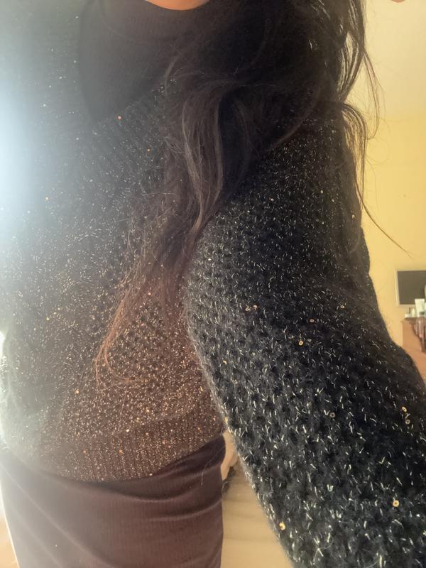 Love the gold accents really elevates the sweater