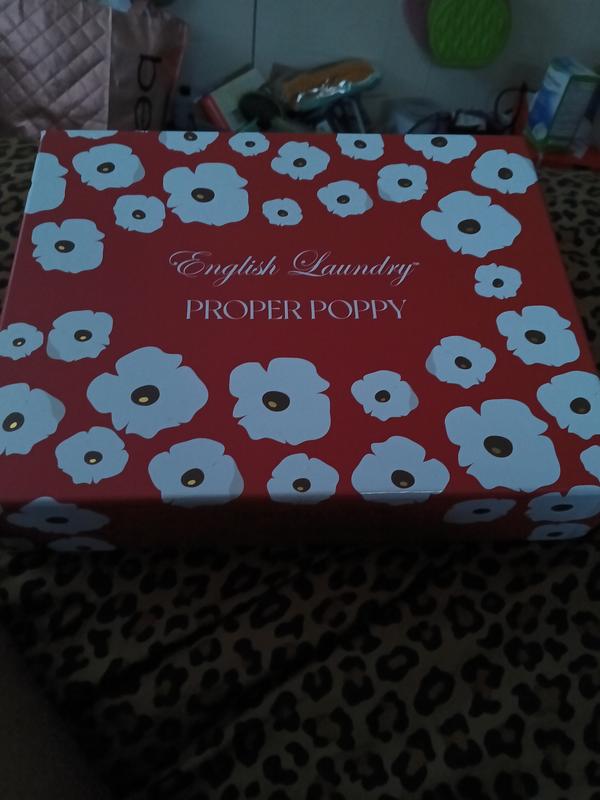 This is not for someone young. This is giving 40 plus smelling perfume. I'm 43 and this is giving stuck up middle aged lady perfume.