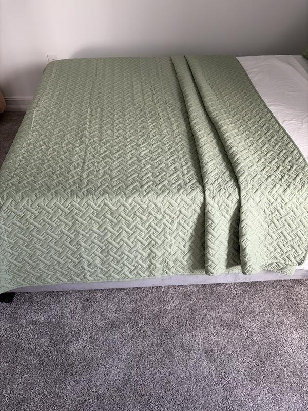 Customer carousel item 6.