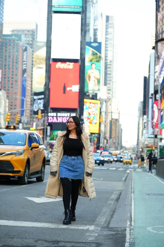 Customer carousel item 1.