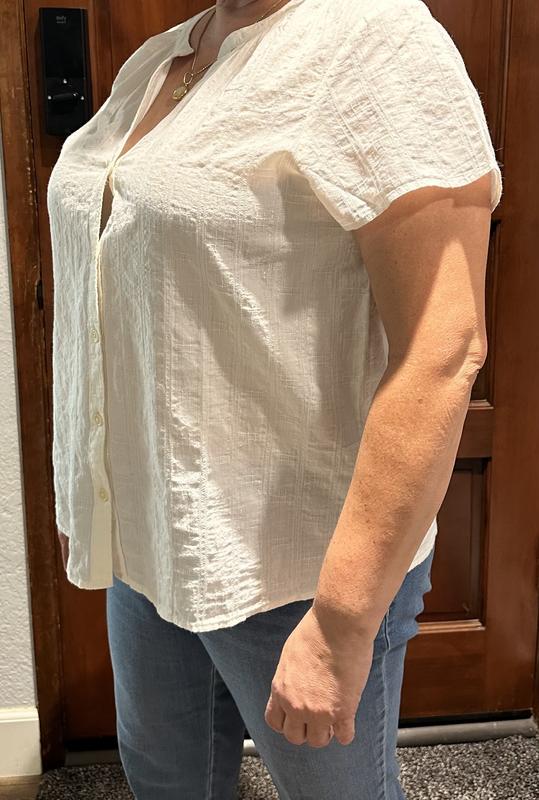 Side and frontal view.