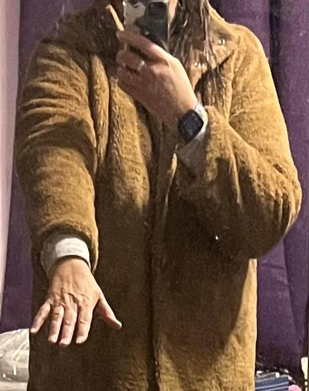 Sleeve length is too
Short