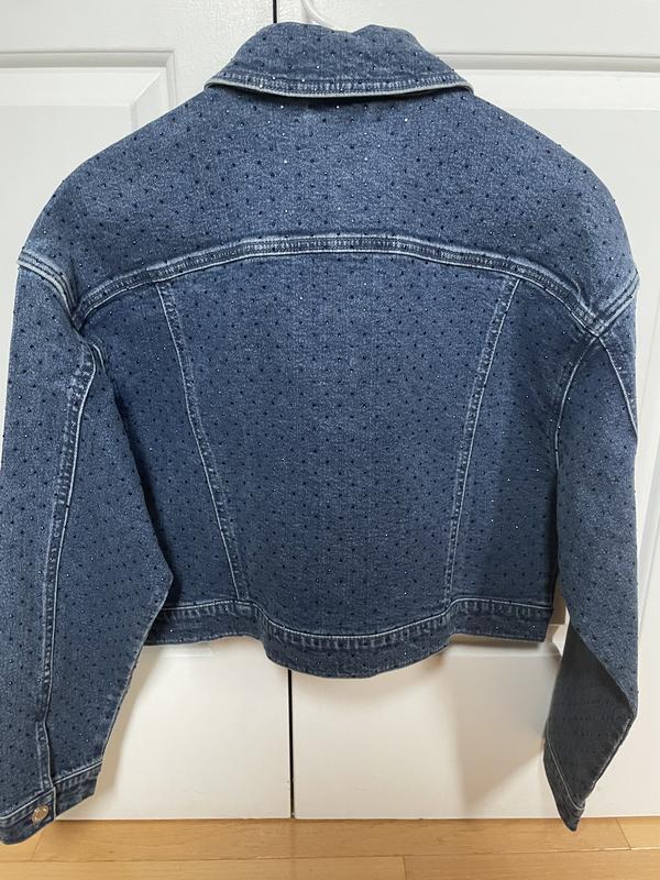 A jacket with sparkle!