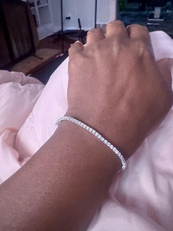 Beautiful Lab diamond bracelet