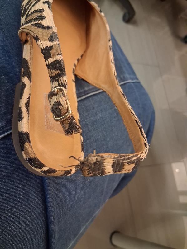 Customer carousel item 1.