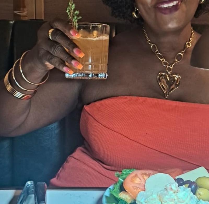 Customer carousel item 1.