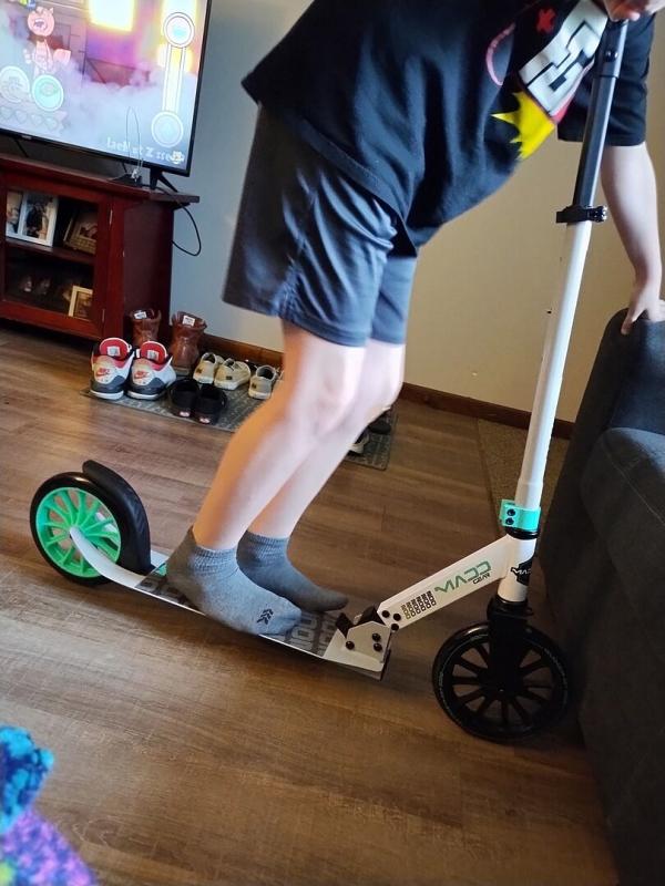 Customer carousel item 11.