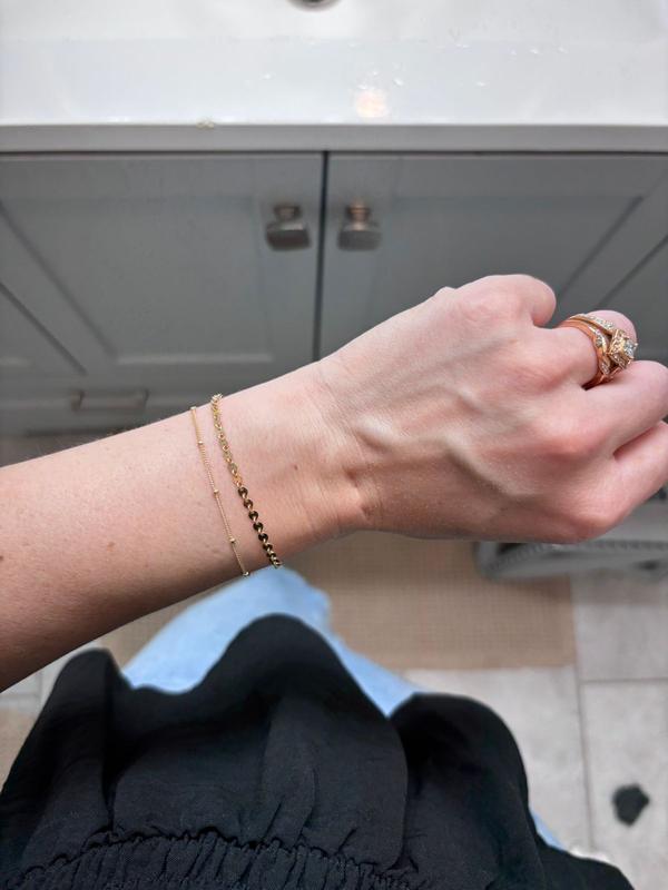 Customer photo for "Dainty and beautiful"