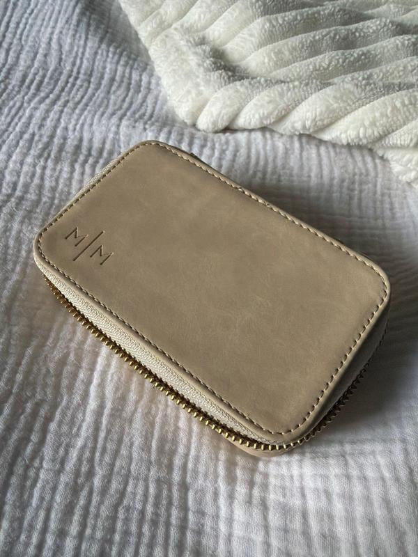 Review Thumbnail Image 0 378949327