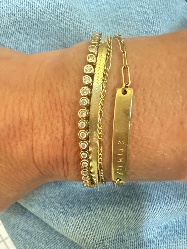 Review Thumbnail Image 0 370179932