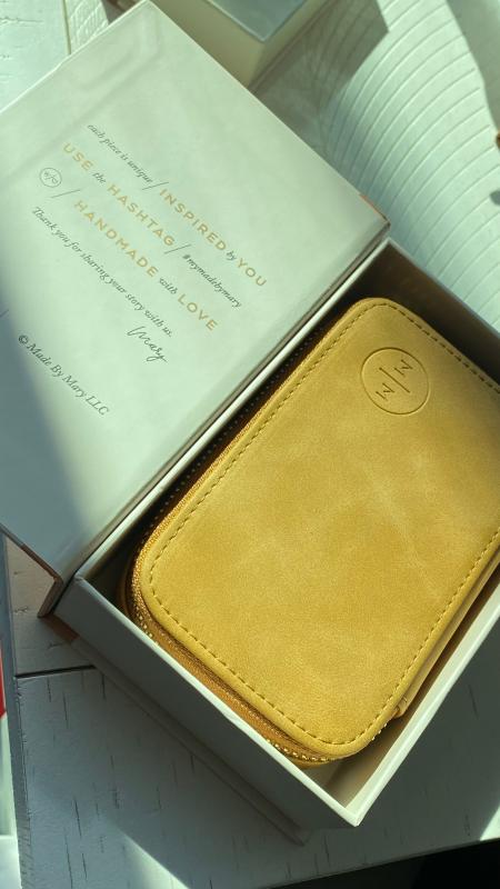 Review Thumbnail Image 0 370162343