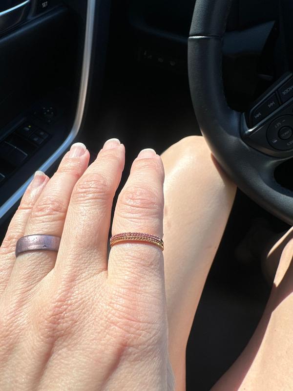 Customer photo for "Dainty"