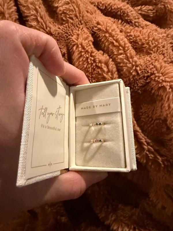 Review Thumbnail Image 0 374340325