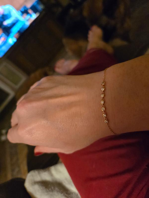 Review Thumbnail Image 0 370189335