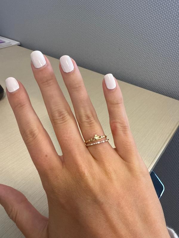 Review Thumbnail Image 0 370160875