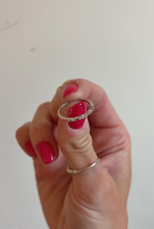 Review Thumbnail Image 0 370160836