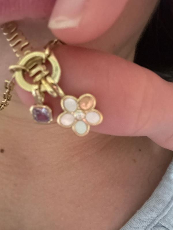 Review Thumbnail Image 0 370174705