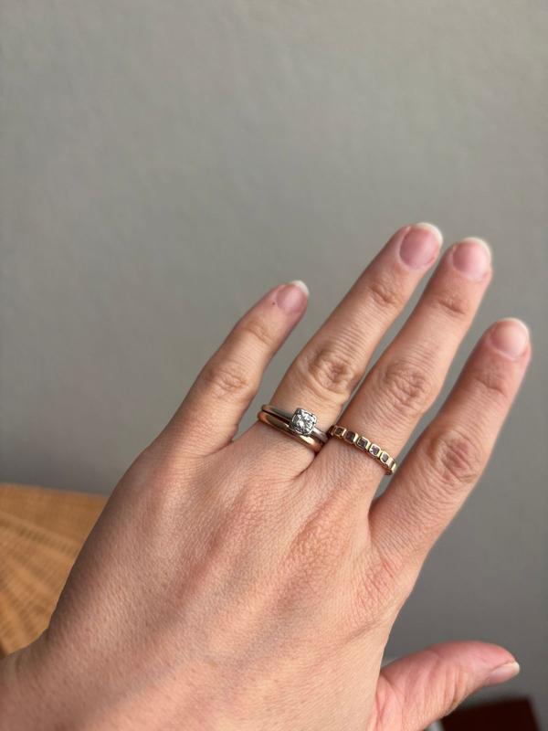 Review Thumbnail Image 0 384758231