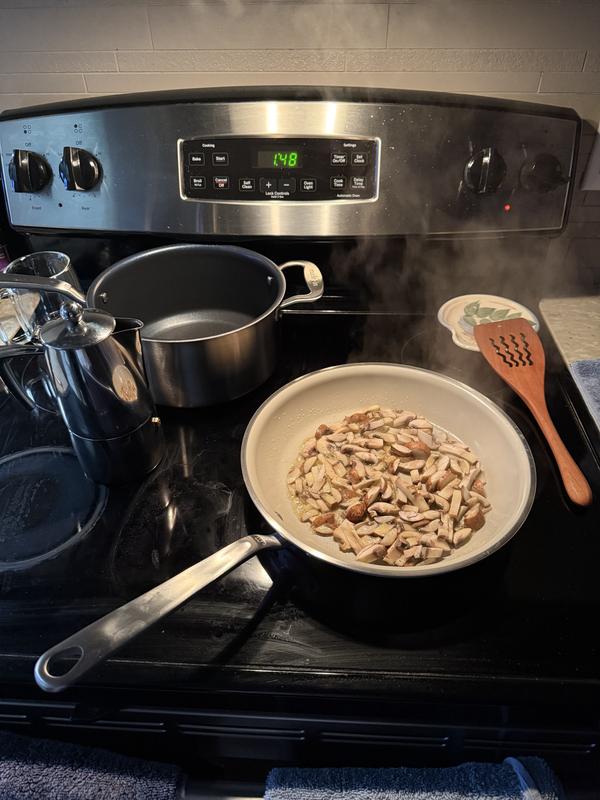 Crimini Mushrooms w/EVO in 12” Ceramic