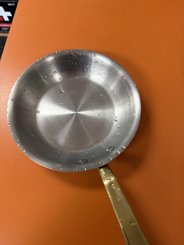 Customer carousel item 4.