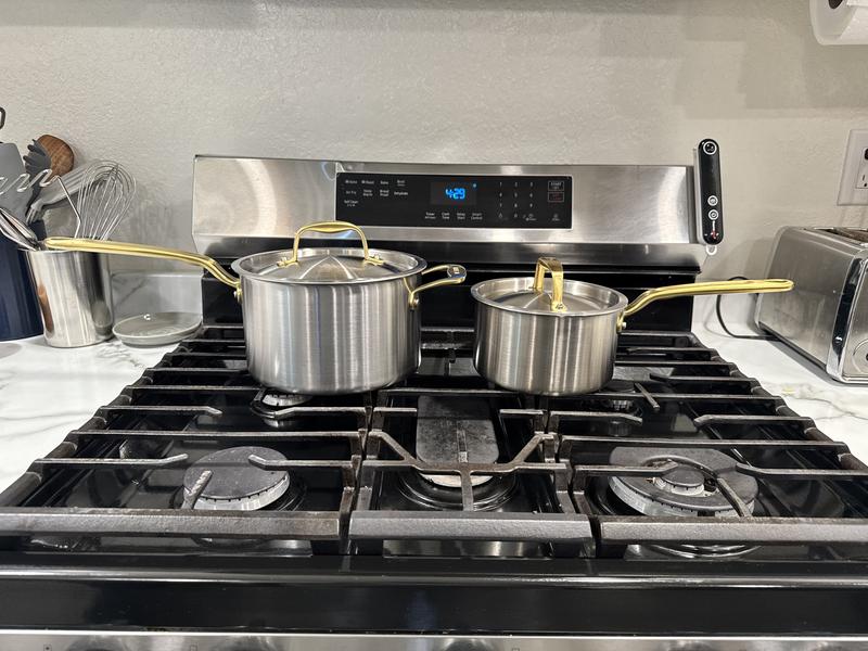 2qt and 4qt saucepan size comparison