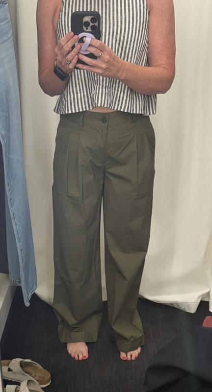 Customer photo for "Cute lightweight poplin pants, run big"
