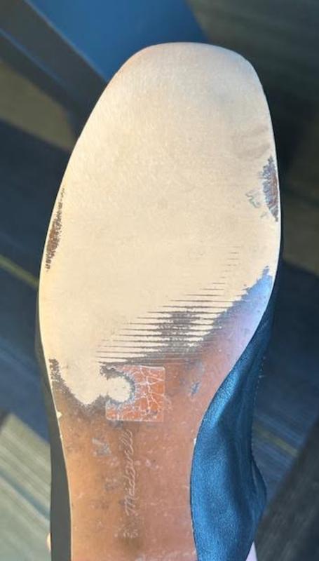 Customer photo for "cute flats with nice silhouette"