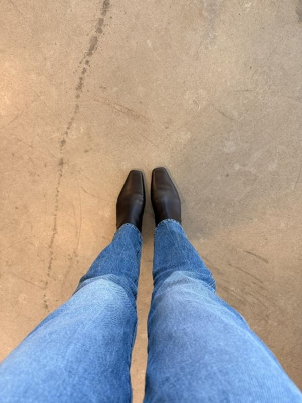 Customer photo for "I love these boots!"