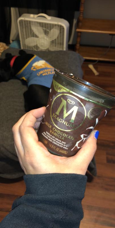 Magnum® Tub Vanilla Chocolate Ice Cream