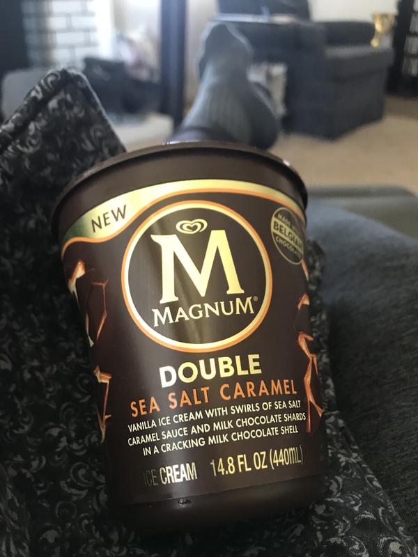 Magnum Double Sea Salt Caramel Vanilla & Caramel Swirl Milk