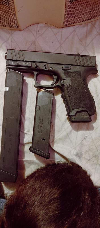 15 round magazine in PSA compact dagger lower