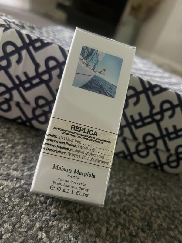 Customer carousel item 11.