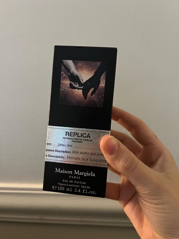 Customer photo for "Quality packaging, not a fan of this scent"