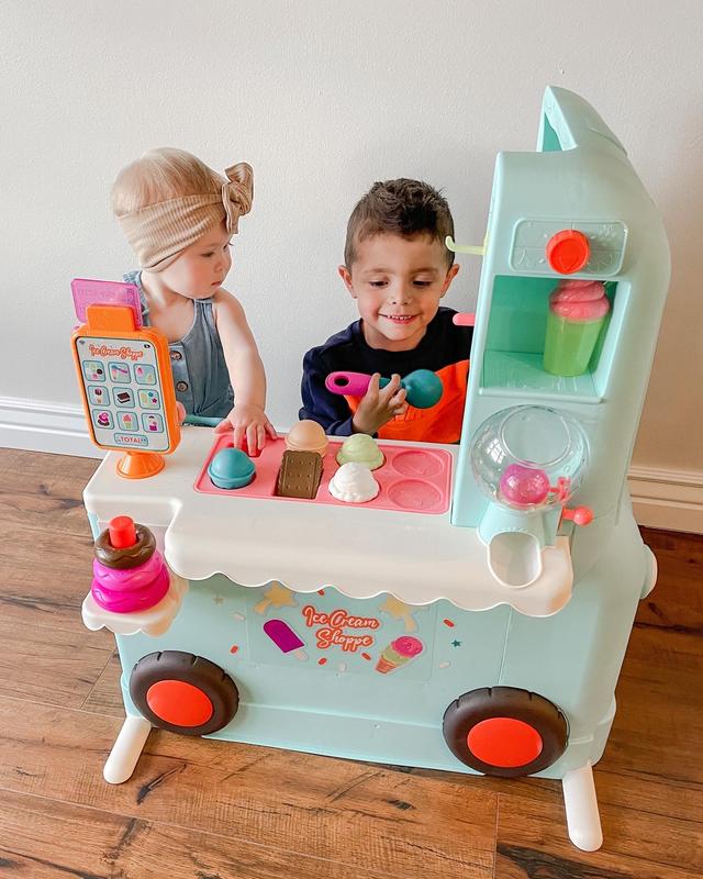 Interactive ice shop cream cart