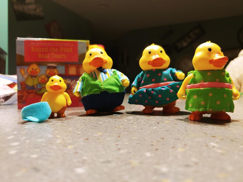 Quickquack Duck Family | Small Animal Figurines | Li'l Woodzeez
