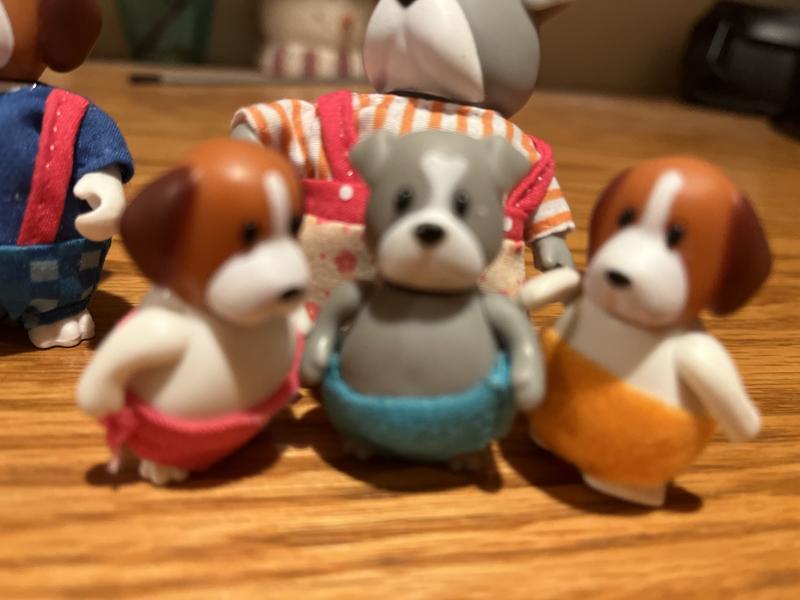 Digglesby Dog Family, Animal Figurine Set