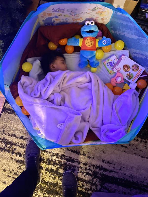 Mini Playspace | Ball Pit | B. play