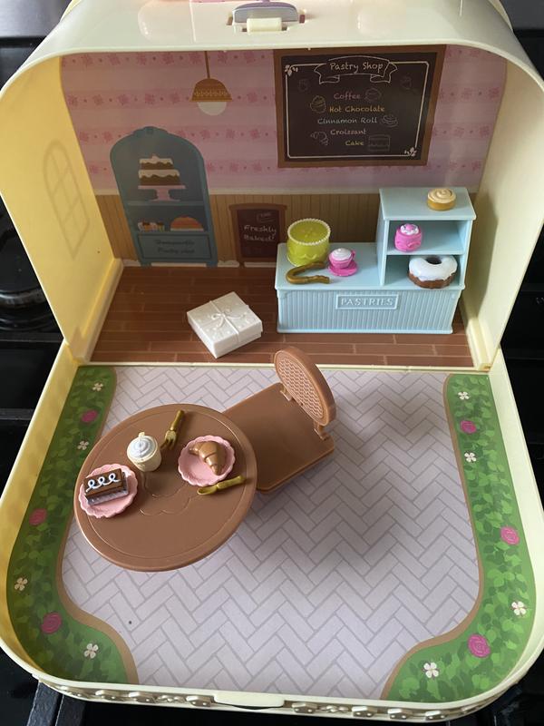 Travel Suitcase Playset | Carry Case with Accessories | Li'l Woodzeez