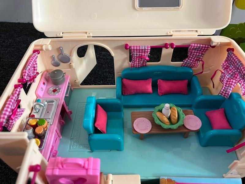 Barbie Deluxe Pet Camper Set, Ages 3 & Up