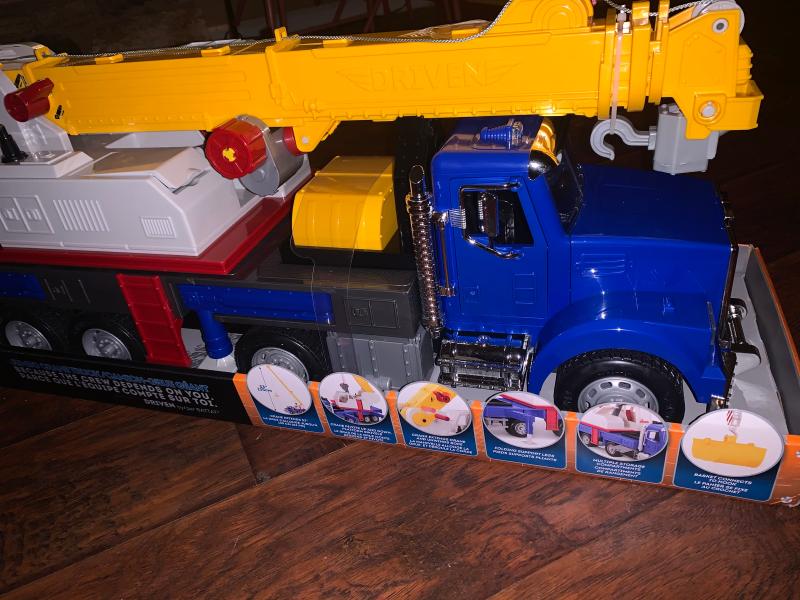 Driven, Toy Crane Truck with Lights and Sounds