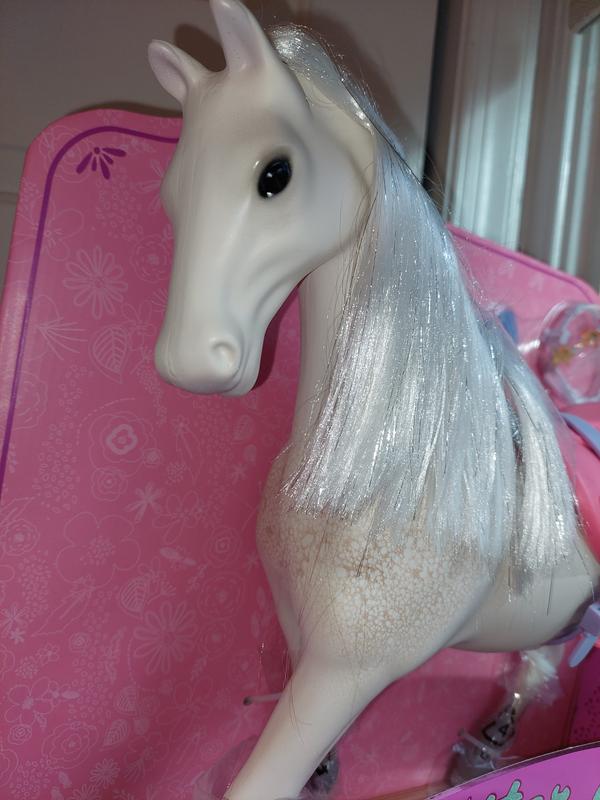 White barbie horse with best sale pink hair