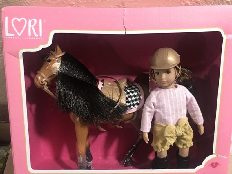 Lori 6" Doll with Camping Gear, Jenna, Colore, LO31212Z - Giochi e