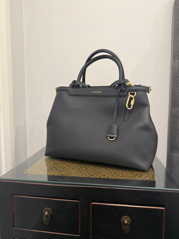 Customer photo for "A Beautiful Bag Inside and Out"