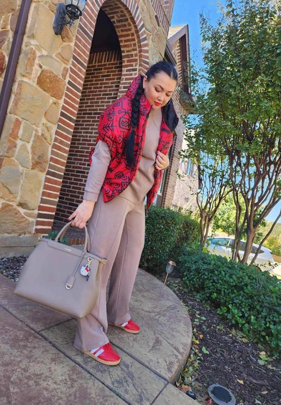 Review Thumbnail Image 0 1206417133